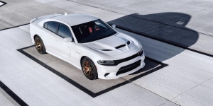 Самым мощным седаном в мире признан Dodge Charger SRT Hellcat