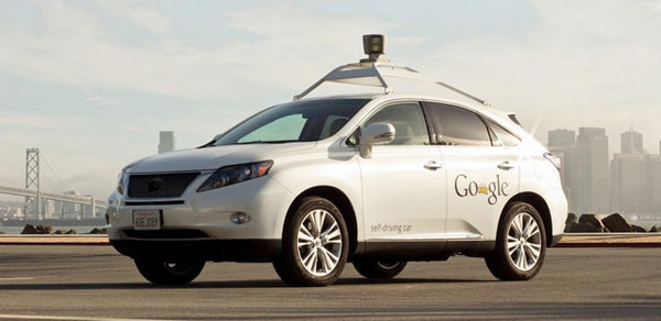 Беспилотный автомобиль “Google” будет лихачить