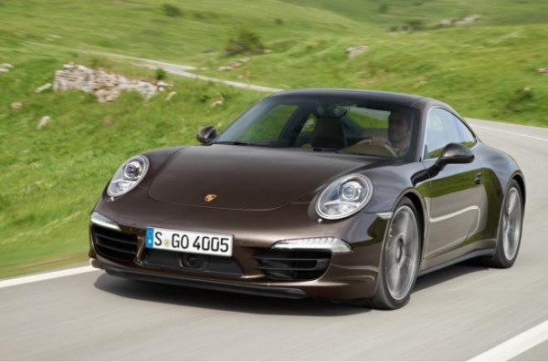 Porsche добавляет четыре варианта в линейку 911 на 2015 год