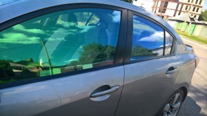 Особенности тонировки автомобильных стекол